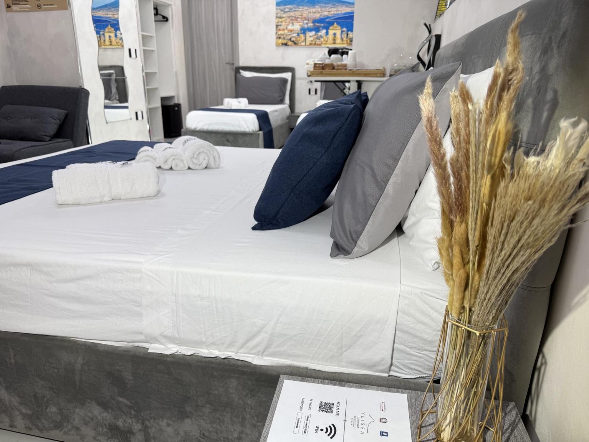 Ylisea Luxury B&B Napels Buitenkant foto